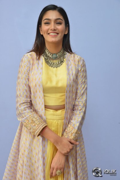 Sana-Maqbool-At-Mama-O-Chandamama-Movie-Press-Meet